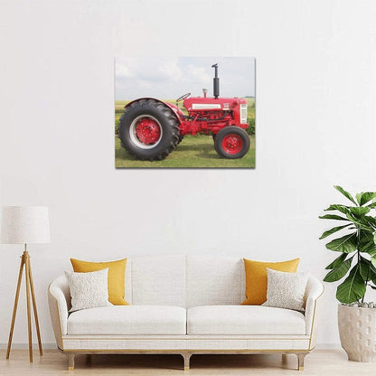 Red Internatonal Tractor Canvas Print (20x16)