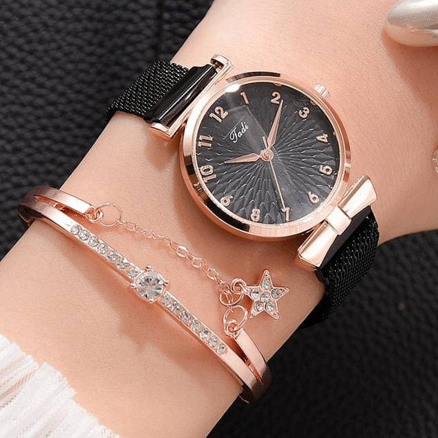 Women's Luxury Magnetic Quartz Bracelet Watch  Pioneer Kitty Market Magnet Black Set  